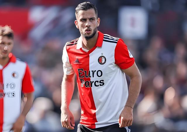  葡超加时末段走向成谜，费耶诺德战术微调，更衣室稳定，更衣室氛围转暖贝博直播