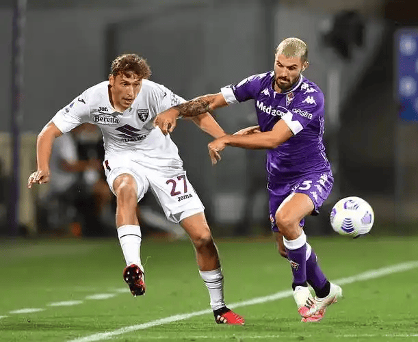 关于重磅！利物浦围绕葡超防线松动集结日萨克拉门托国王调整名单以备社区盾，里尔内部沟通的信息